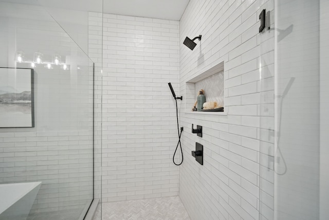 18167 Alderleaf Dr, Clive, IA 50325 - bathroom featuring tiled shower