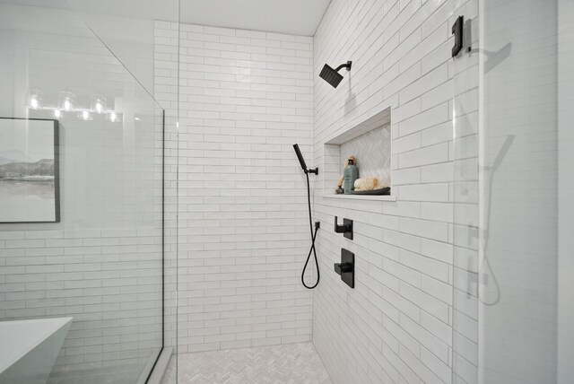 18167 Alderleaf Dr, Clive, IA 50325 - bathroom with a tile shower