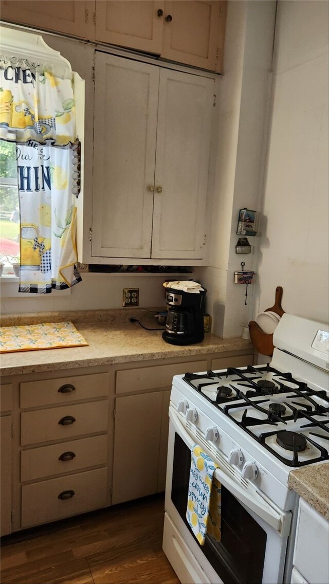 815 Roland Ave, Chariton, IA 50049 - photo 8