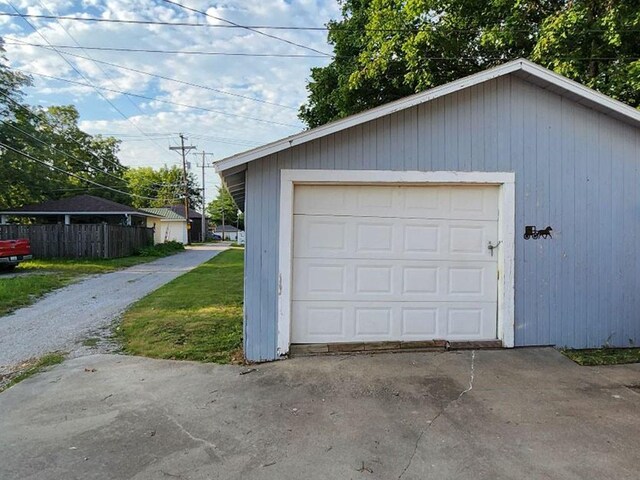 815 Roland Ave, Chariton, IA 50049 - photo 19