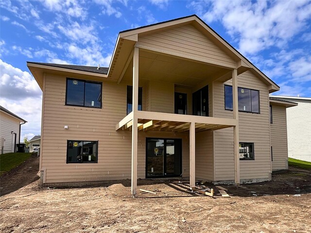 18048 Tanglewood Dr, Clive, IA 50325 - back of property featuring a balcony