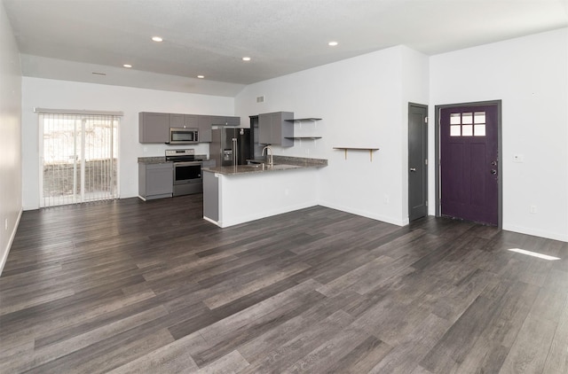 1266 E 36th Ct, Des Moines, IA 50317 - photo 9