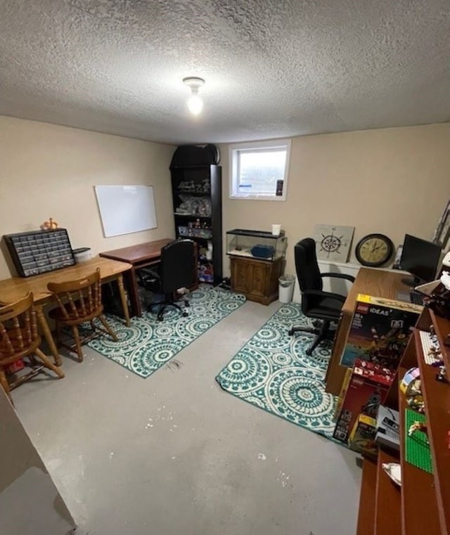 320 1st Ave, Grinnell, IA 50112 - office space featuring concrete flooring and a textured ceiling