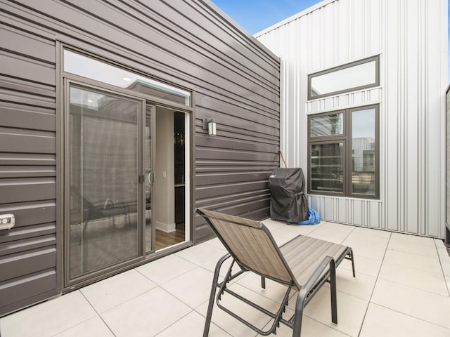 804 E 2nd St, Des Moines, IA 50309 - view of patio