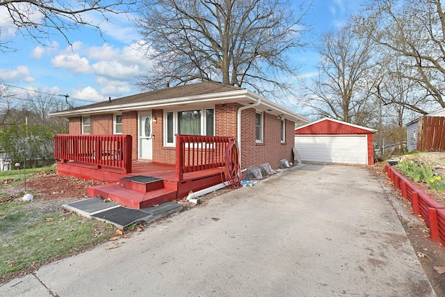 305 N I St, Indianola, IA 50125 - photo 1
