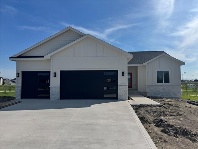 850 NW Frescott Cir, Waukee, IA 50263 - photo 1
