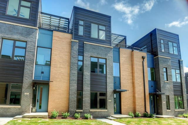 822 E 2nd St, Des Moines, IA 50309 - exterior space