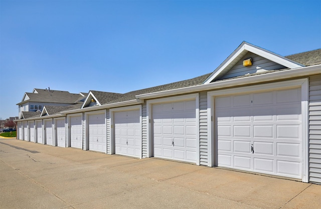1325 SE Florence Dr Unit 211, Waukee, IA 50263 - view of garage
