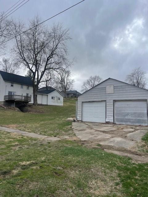 view of detached garage