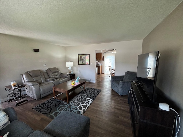 820 Summer Meadows Ct, Perry, IA 50220 - photo 2