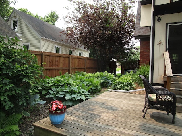 2321 34th St, Des Moines, IA 50310 - view of deck