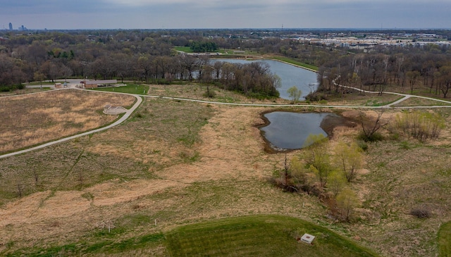 172 Crossroads Dr, Des Moines, IA 50320 - aerial view of property's location with a nearby body of water