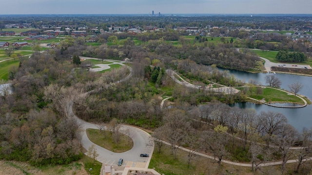172 Crossroads Dr, Des Moines, IA 50320 - aerial overview of property's location with a large body of water and a tree filled landscape