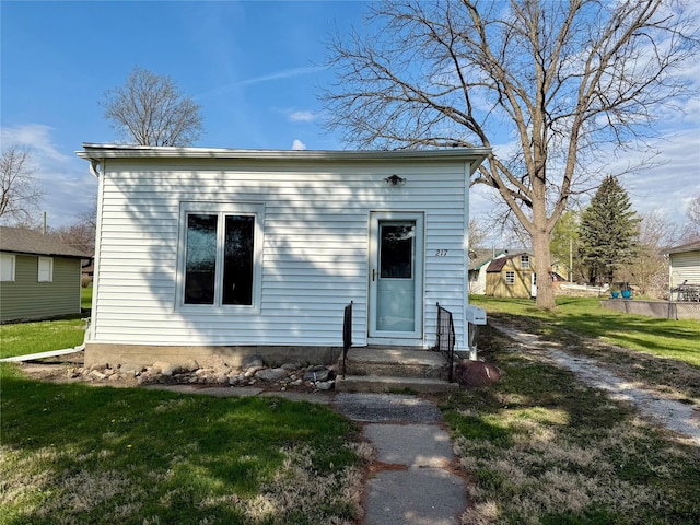 view of front of house with a front yard