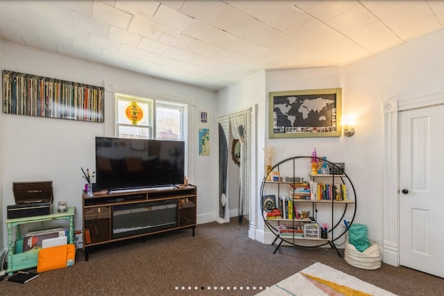 842 16th St Unit 4, Des Moines, IA 50314 - interior space with carpet flooring