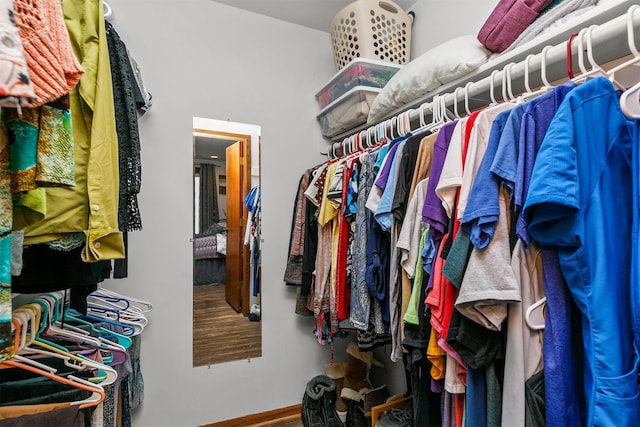 4830 70th Pl, Urbandale, IA 50322 - view of walk in closet