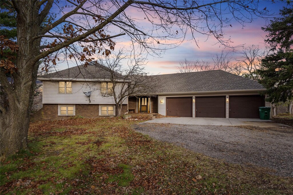 8644 NE 94th Ave, Bondurant, IA 50035