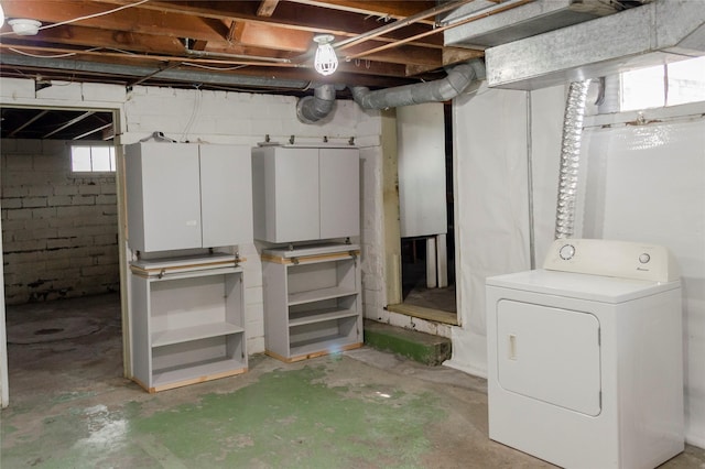 basement featuring washer / dryer