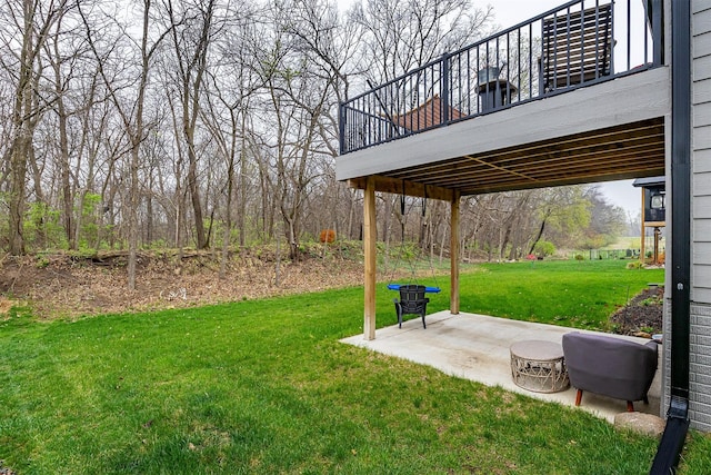 1040 W Trace Pl, Polk City, IA 50226 - view of yard featuring a patio