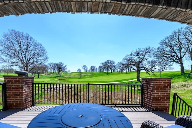 1616 Park Ave, Des Moines, IA 50315 - wooden terrace featuring golf course view