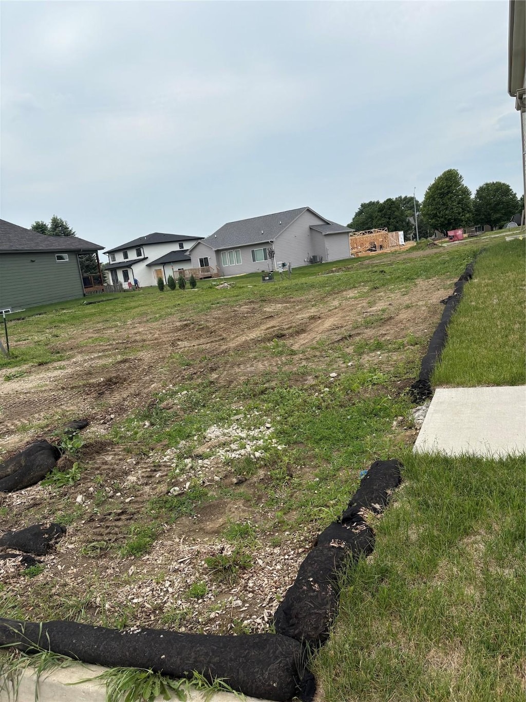 4712 90th St, Urbandale, IA 50322