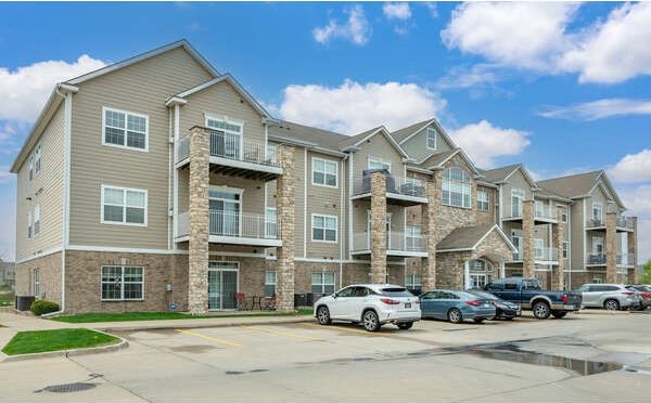 8350 Ep True Pkwy Unit 1103, West Des Moines, IA 50266 - photo 1