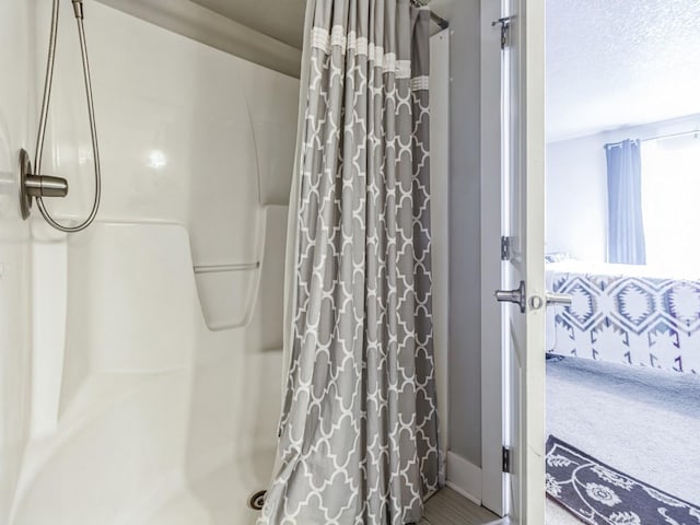 2035 SE Parkview Crossing Dr, Waukee, IA 50263 - full bath featuring a shower with shower curtain