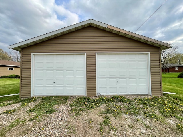 view of detached garage