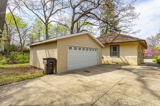 view of detached garage