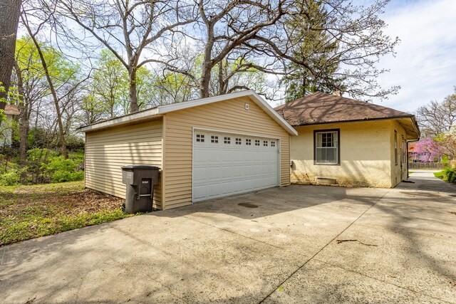 5420 Ingersoll Ave, Des Moines, IA 50312 - view of detached garage