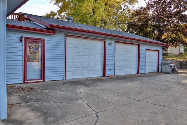 view of detached garage