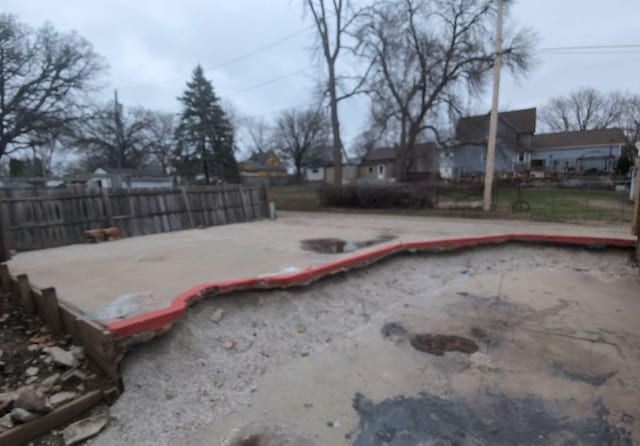 405 Charles St, Fort Dodge, IA 50501 - view of yard featuring fence