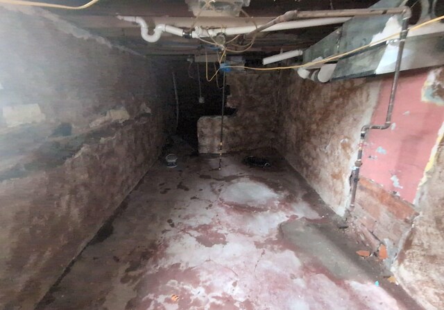 405 Charles St, Fort Dodge, IA 50501 - view of basement