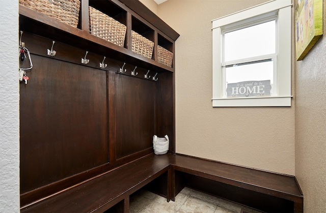 1009 NW Orchard Dr, Ankeny, IA 50023 - mudroom featuring a textured wall