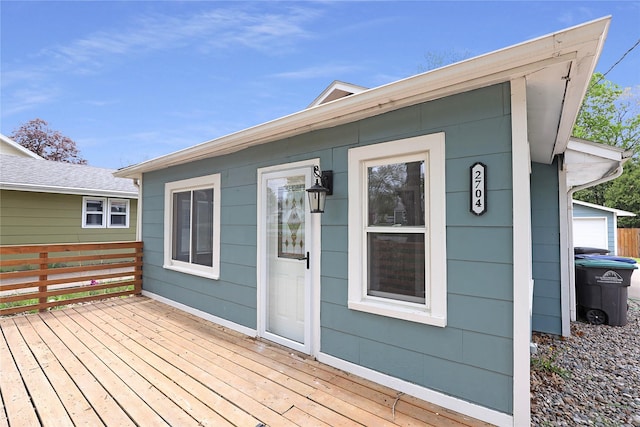 2704 50th St, Des Moines, IA 50310 - exterior space