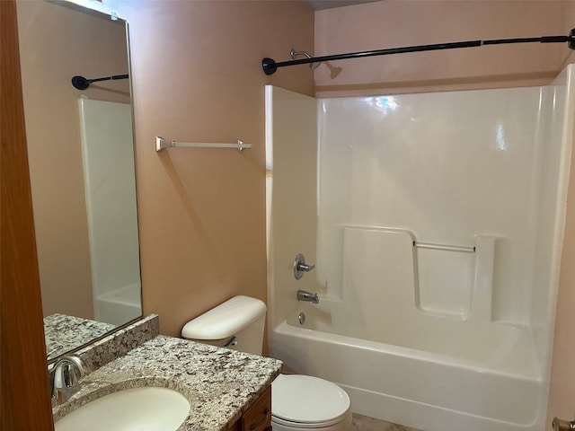 108 S 46th St, West Des Moines, IA 50265 - full bath featuring toilet, vanity, and shower / bath combination