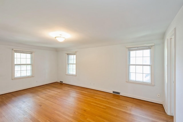 348 49th St, Des Moines, IA 50312 - photo 14