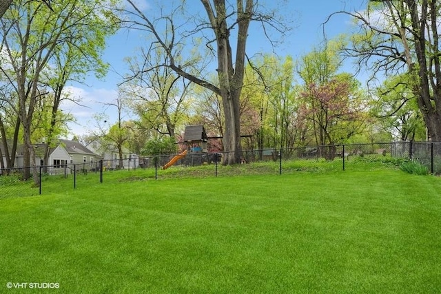 view of yard featuring fence
