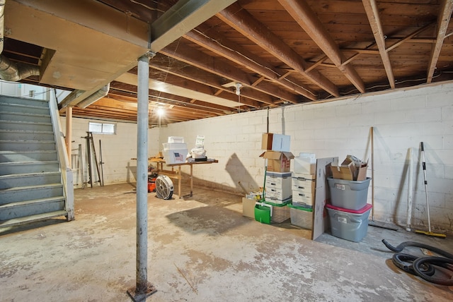 4131 Cornell St, Des Moines, IA 50313 - unfinished basement with stairway