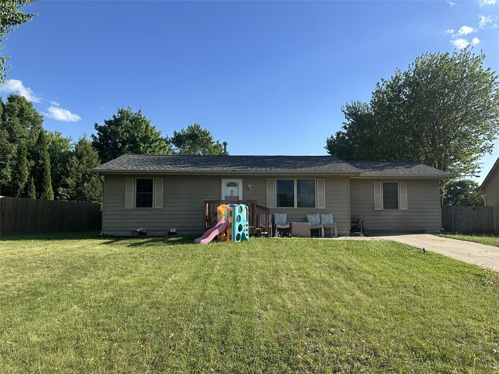 904 Lincoln Ct SE, Bondurant, IA 50035 - view of back of house