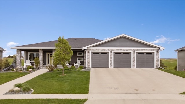 5129 NE Seneca Dr, Ankeny, IA 50021 - view of front facade featuring an attached garage, a front yard, driveway, and a porch