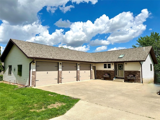 5030 N Lakeshore Dr, Brooklyn, IA 52211 - photo 1