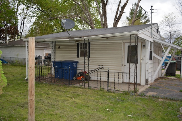 exterior space featuring fence