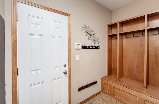 3803 SW 2nd Ct, Ankeny, IA 50023 - mudroom featuring light tile patterned floors and baseboards