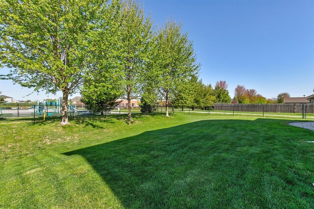 3414 163rd St, Urbandale, IA 50323 - view of yard