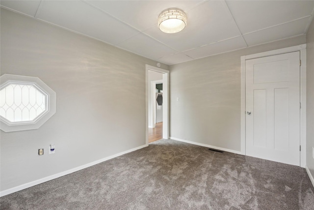 330 E 13th St N, Newton, IA 50208 - empty room featuring carpet and baseboards