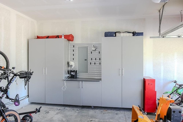4917 Richmond Ave, Des Moines, IA 50317 - garage with electric panel