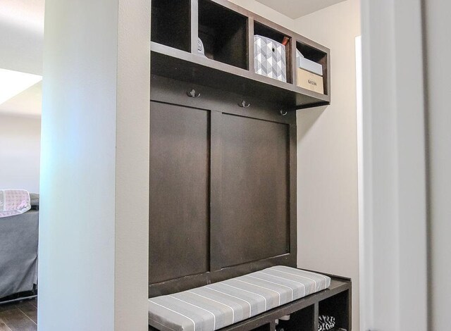4917 Richmond Ave, Des Moines, IA 50317 - view of mudroom