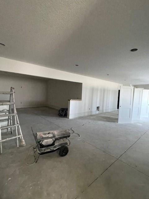 8236 Mahon Ct, Johnston, IA 50131 - interior space