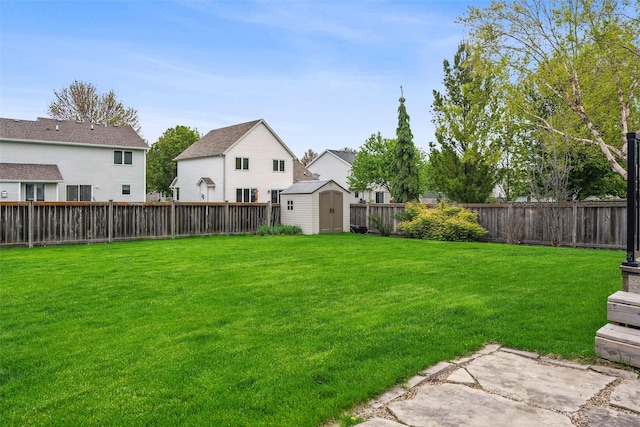 9905 Mcwilliams Dr, Johnston, IA 50131 - view of yard